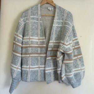 Akemi and Kin plaid sweater (one size)